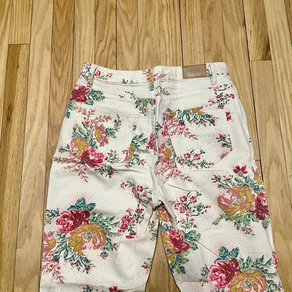 Urban Outfitters BDG Floral Jeans - Picture 6 of 6